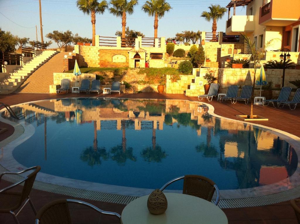 Diamond Village & Suites Hersonissos  Exteriör bild